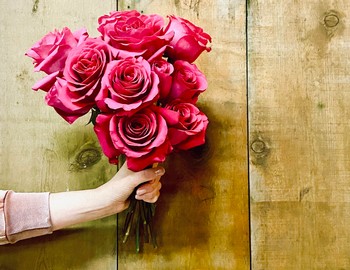 Leroy French Flowers Dozen Roses